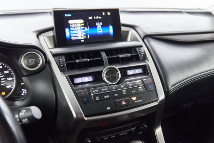 Продажа Lexus NX I 200t 2.0 AT (238 л.с.) 2017 Серый в Автодом