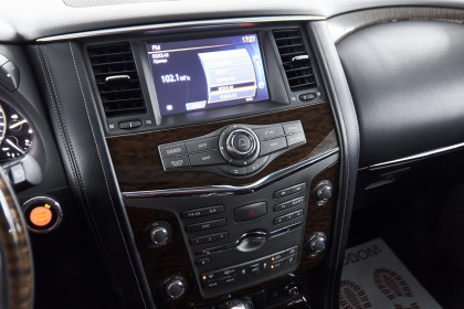 Продажа Nissan Patrol VI (Y62) Рестайлинг 5.6 AT (405 л.с.) 2014 Серый в Автодом
