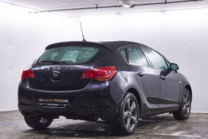 Продажа Opel Astra J 1.6 MT (115 л.с.) 2010 Черный в Автодом