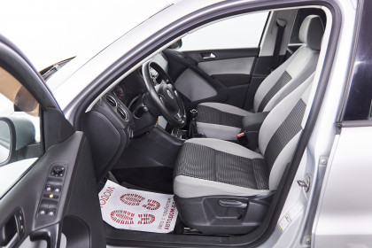 Продажа Volkswagen Tiguan I 1.4 MT (150 л.с.) 2010 Серый в Автодом