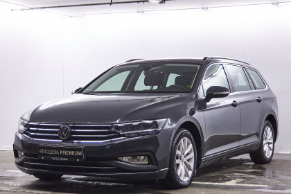 Продажа Volkswagen Passat B8 Рестайлинг 2.0 AMT (150 л.с.) 2020 Серый в Автодом
