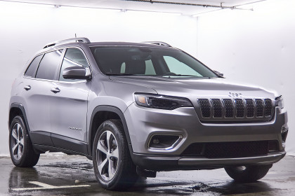 Продажа Jeep Cherokee V (KL) Рестайлинг 3.2 AT (272 л.с.) 2019 Серебристый в Автодом