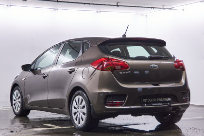 Продажа Kia Ceed II Рестайлинг 1.6 AT (130 л.с.) 2015 Коричневый в Автодом