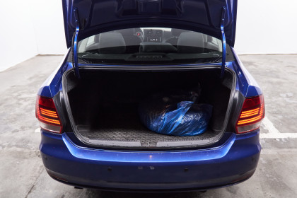 Продажа Volkswagen Polo VI 1.6 MT (110 л.с.) 2020 Синий в Автодом