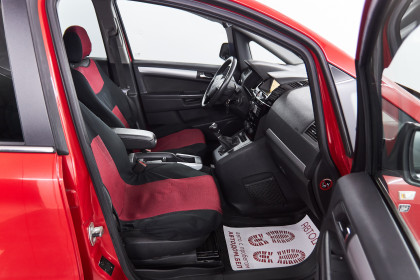 Продажа Opel Zafira B Рестайлинг 1.7 MT (125 л.с.) 2010 Красный в Автодом