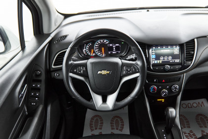 Продажа Chevrolet Trax I Рестайлинг 1.4 AT (140 л.с.) 2019 Белый в Автодом