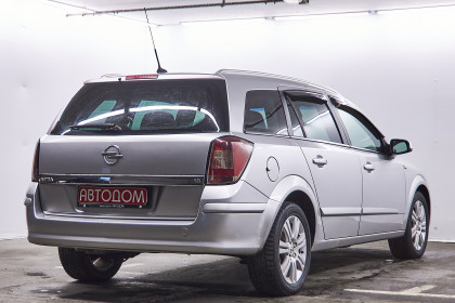 Продажа Opel Astra H Рестайлинг 1.6 MT (105 л.с.) 2007 Серебристый в Автодом