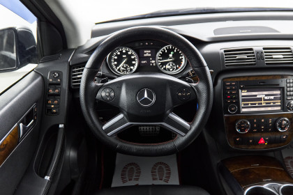Продажа Mercedes-Benz R-Класс I Рестайлинг 2 350 3.0 AT (265 л.с.) 2011 Черный в Автодом