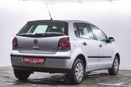 Продажа Volkswagen Polo IV Рестайлинг 1.4 MT (80 л.с.) 2008 Серебристый в Автодом