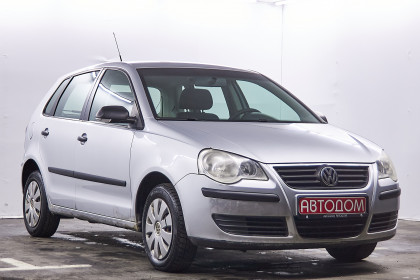 Продажа Volkswagen Polo IV Рестайлинг 1.4 MT (80 л.с.) 2008 Серебристый в Автодом