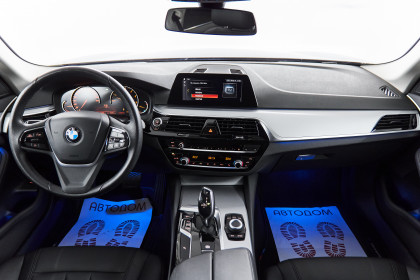 Продажа BMW 5 серии VII (G30/G31) 520i 2.0 AT (184 л.с.) 2020 Черный в Автодом
