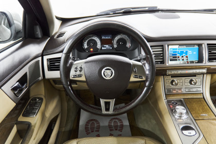 Продажа Jaguar XF I 3.0 AT (238 л.с.) 2008 Серый в Автодом