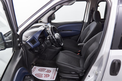 Продажа Fiat Doblo II 1.2 MT (90 л.с.) 2010 Серебристый в Автодом