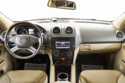 Продажа Mercedes-Benz M-Класс II (W164) Рестайлинг 550 5.5 AT (388 л.с.) 2009 Серый в Автодом