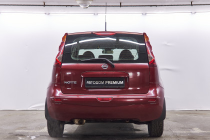 Продажа Nissan Note I Рестайлинг 1.6 AT (110 л.с.) 2013 Красный в Автодом