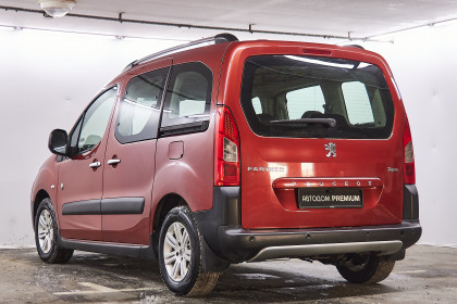 Продажа Peugeot Partner II 1.6 MT (90 л.с.) 2011 Красный в Автодом