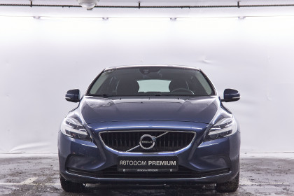 Продажа Volvo V40 II Рестайлинг 2.0 MT (120 л.с.) 2019 Синий в Автодом