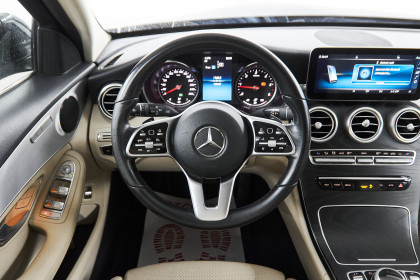 Продажа Mercedes-Benz C-Класс IV (W205) Рестайлинг 180 d 1.6 AT (122 л.с.) 2019 Зеленый в Автодом