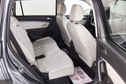 Продажа Volkswagen Tiguan II Allspace 2.0 AT (187 л.с.) 2018 Серебристый в Автодом
