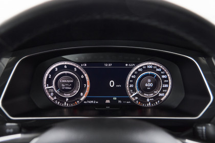 Продажа Volkswagen Tiguan II Allspace 2.0 AT (187 л.с.) 2018 Серебристый в Автодом