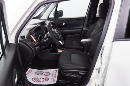 Продажа Jeep Renegade I Рестайлинг 1.3 AT (180 л.с.) 2019 Белый в Автодом