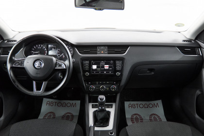 Продажа Skoda Octavia III (A7) 1.6 MT (105 л.с.) 2016 Белый в Автодом