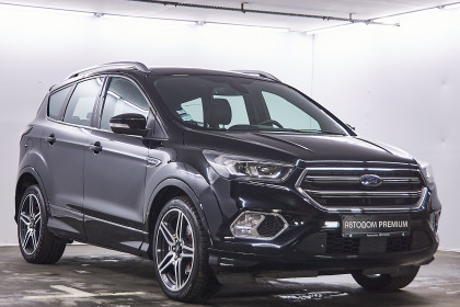 Продажа Ford Kuga II Рестайлинг 1.5 AT (150 л.с.) 2019 Черный в Автодом