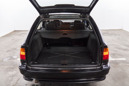 Продажа BMW 5 серии IV (E39) Рестайлинг 520d 2.0 MT (136 л.с.) 2000 Черный в Автодом