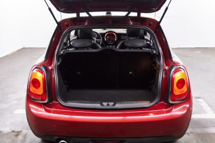 Продажа Mini Hatch III (F55/F56) Cooper 1.5 AT (136 л.с.) 2017 Красный в Автодом