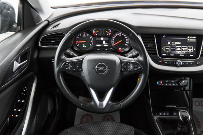 Продажа Opel Grandland X I 1.2 MT (130 л.с.) 2019 Черный в Автодом