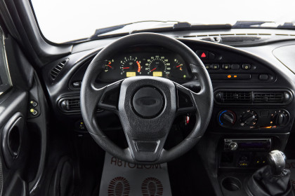 Продажа Chevrolet Niva I Рестайлинг 1.7 MT (80 л.с.) 2011 Черный в Автодом