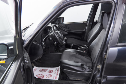 Продажа Chevrolet Niva I Рестайлинг 1.7 MT (80 л.с.) 2011 Черный в Автодом