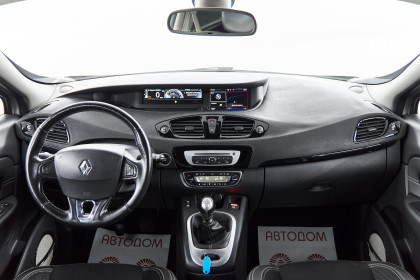 Продажа Renault Scenic III Рестайлинг 2 1.6 MT (130 л.с.) 2016 Серебристый в Автодом