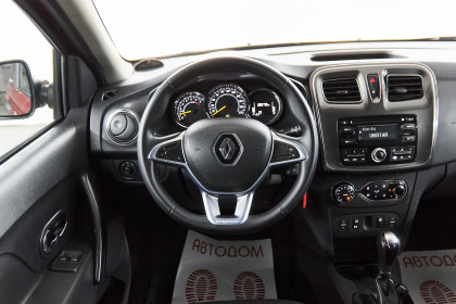 Продажа Renault Sandero II Рестайлинг 1.6 AT (102 л.с.) 2018 Красный в Автодом