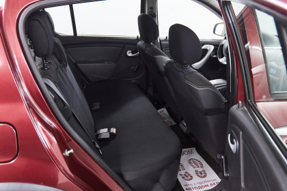 Продажа Renault Sandero I Stepway 1.6 MT (84 л.с.) 2014 Красный в Автодом