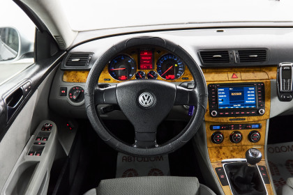 Продажа Volkswagen Passat B6 1.9 MT (105 л.с.) 2005 Серебристый в Автодом