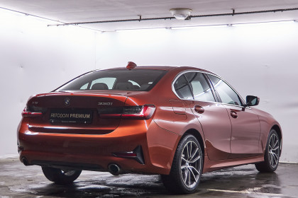 Продажа BMW 3 серии VII (G2x) 330i xDrive 2.0 AT (258 л.с.) 2019 Оранжевый в Автодом