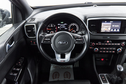 Продажа Kia Sportage IV Рестайлинг 1.6 MT (136 л.с.) 2020 Черный в Автодом