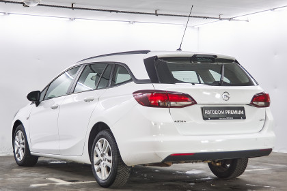 Продажа Opel Astra K 1.6 MT (110 л.с.) 2016 Белый в Автодом