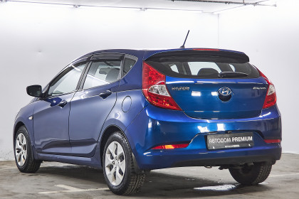 Продажа Hyundai Solaris I Рестайлинг 1.4 AT (107 л.с.) 2015 Синий в Автодом