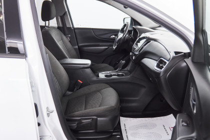 Продажа Chevrolet Equinox III 2.0 AT (252 л.с.) 2018 Белый в Автодом