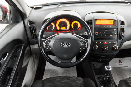 Продажа Kia Ceed I 1.4 MT (109 л.с.) 2007 Бордовый в Автодом