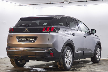Продажа Peugeot 3008 II 1.5 MT (130 л.с.) 2019 Серый в Автодом