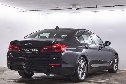 Продажа BMW 5 серии VII (G30/G31) 518d 2.0 AT (150 л.с.) 2018 Черный в Автодом