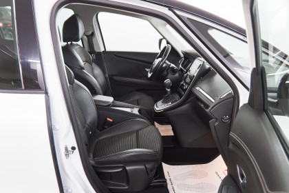Продажа Renault Scenic IV Grand 1.3 AMT (160 л.с.) 2019 Белый в Автодом