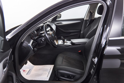 Продажа BMW 5 серии VII (G30/G31) 520d 2.0 AT (190 л.с.) 2019 Черный в Автодом