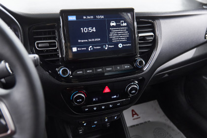 Продажа Hyundai Accent V Рестайлинг 1.6 MT (123 л.с.) 2021 Серый в Автодом