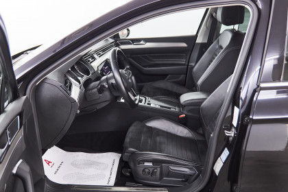 Продажа Volkswagen Passat B8 Рестайлинг 2.0 AMT (190 л.с.) 2019 Черный в Автодом