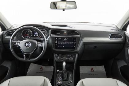 Продажа Volkswagen Tiguan II Allspace 2.0 AT (187 л.с.) 2019 Серый в Автодом