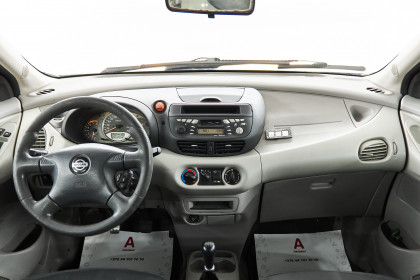 Продажа Nissan Almera Tino I 1.8 MT (114 л.с.) 2001 Серебристый в Автодом